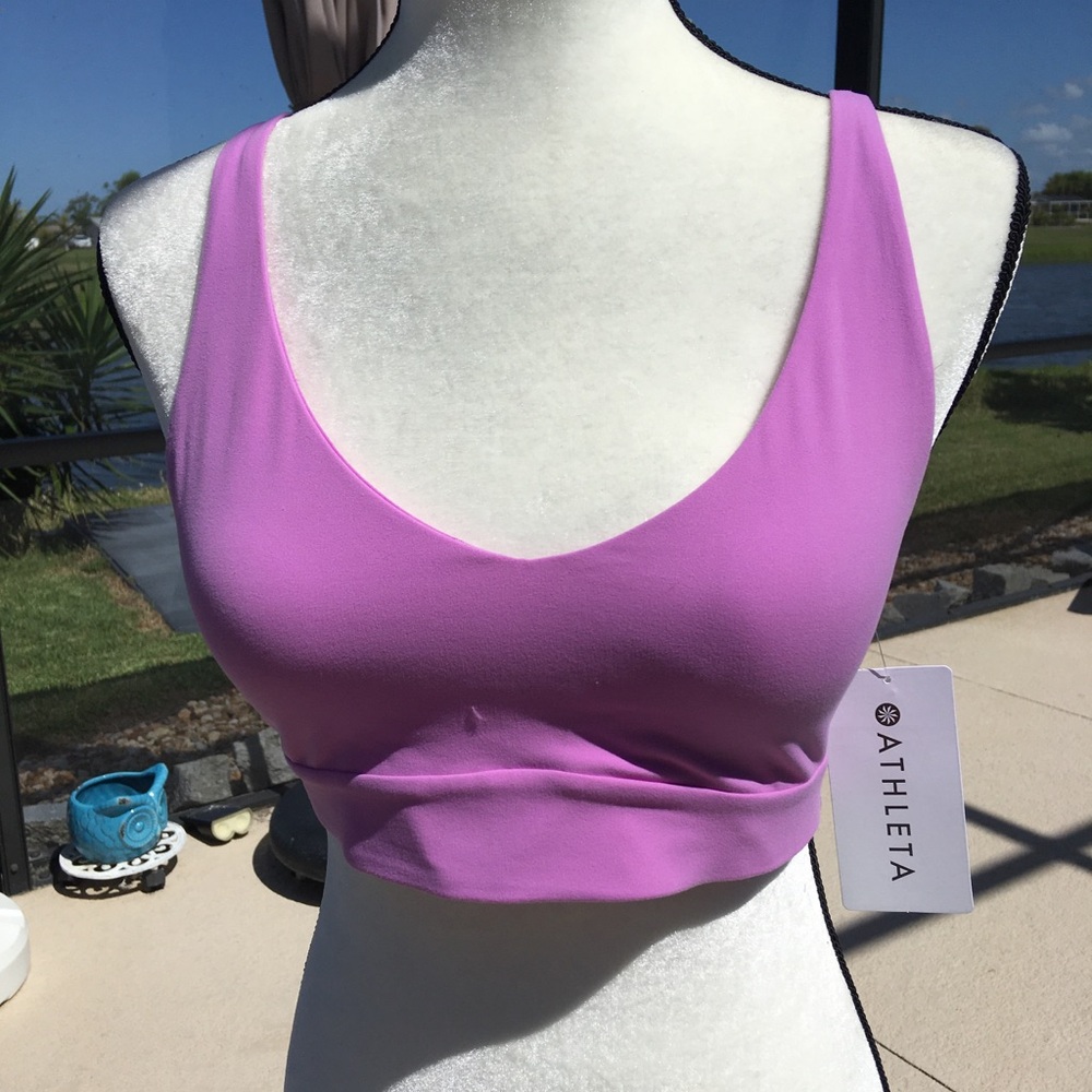 Athleta Lavender Sports Bra Athleisure Workout Fitness M